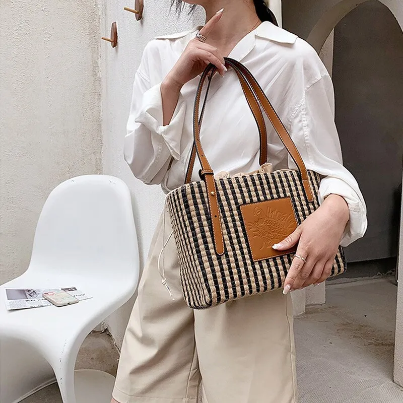 Christmas Gift Casual Striped Basket Straw Bags Rattan Woven Women Shoulder Bags Wicker Woven Handbags Summer Beach Large Tote Big Purses 2021